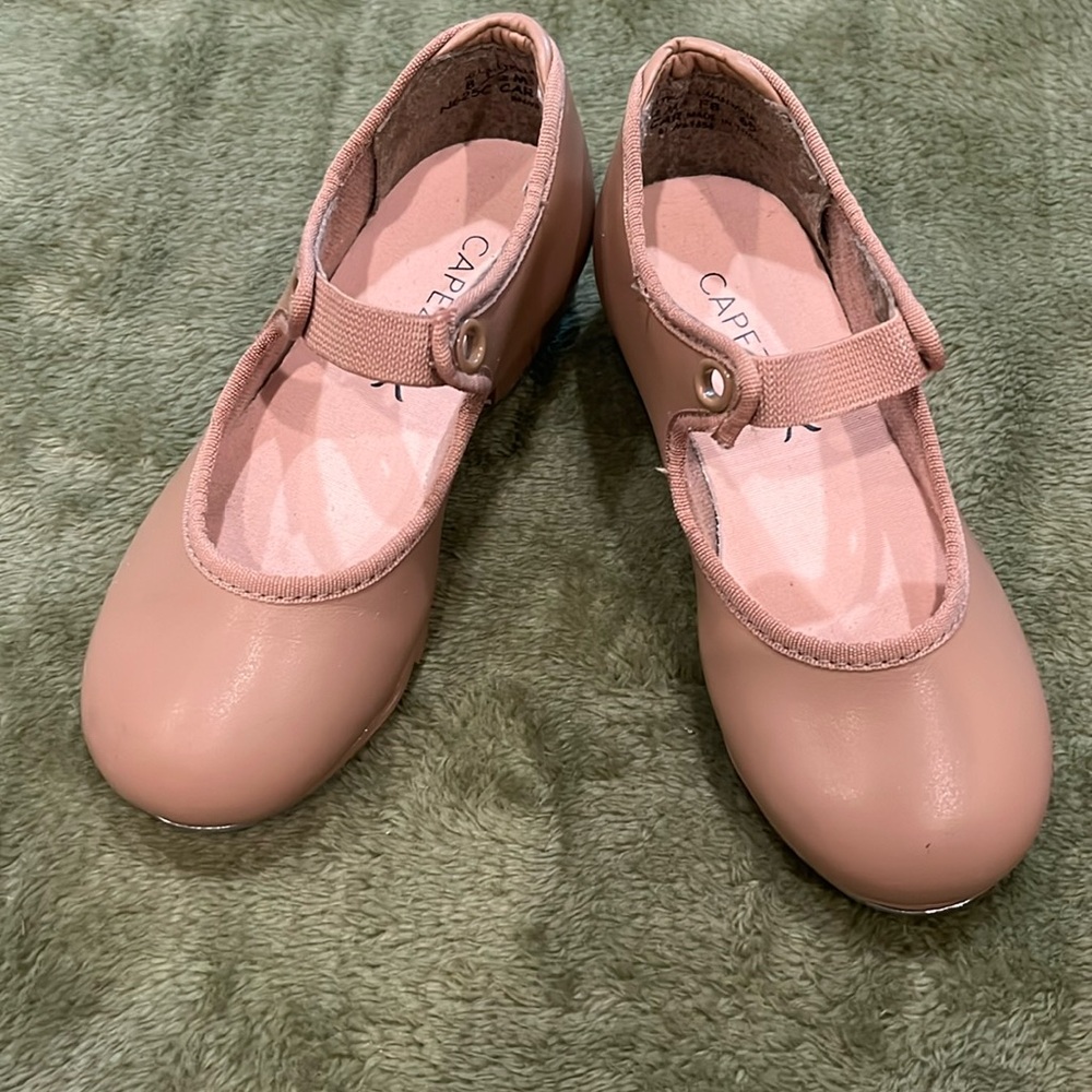 Capezio size toddler 8 1/2 medium tan tap shoe